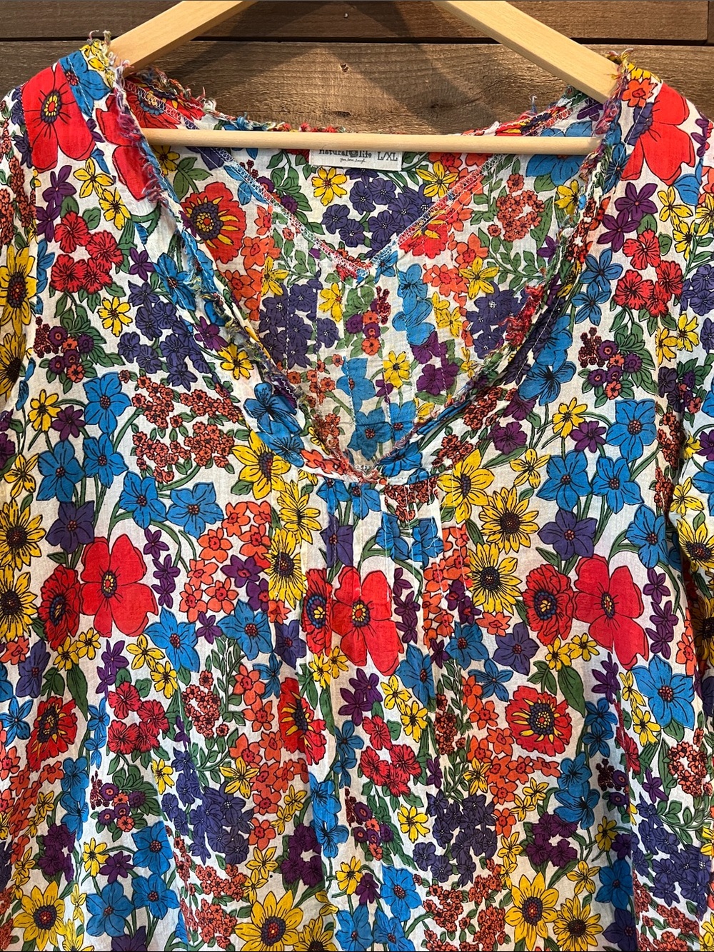 Natural Life Women's Lightweight Floral Tunic Blouse Size L/XL - Picture 4 of 9